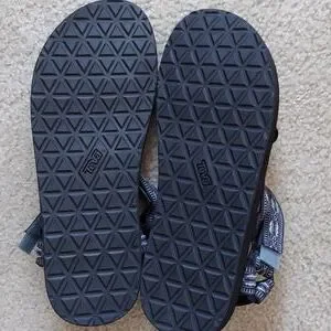 Teva | Shoes | New In Box Teva Original Universal Monterey  display picture 3